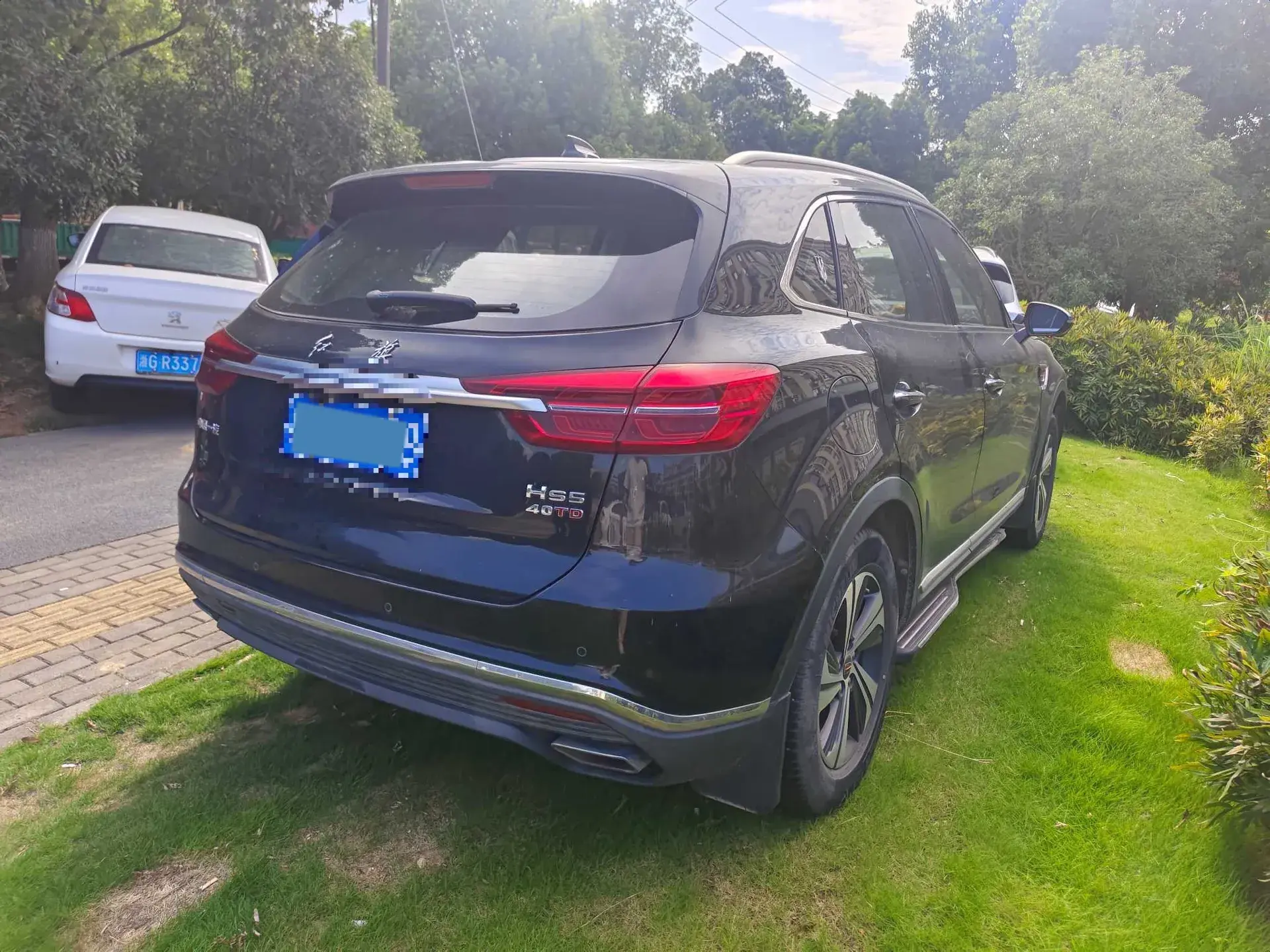 2019 HONGQI HS5 thumbnail 3