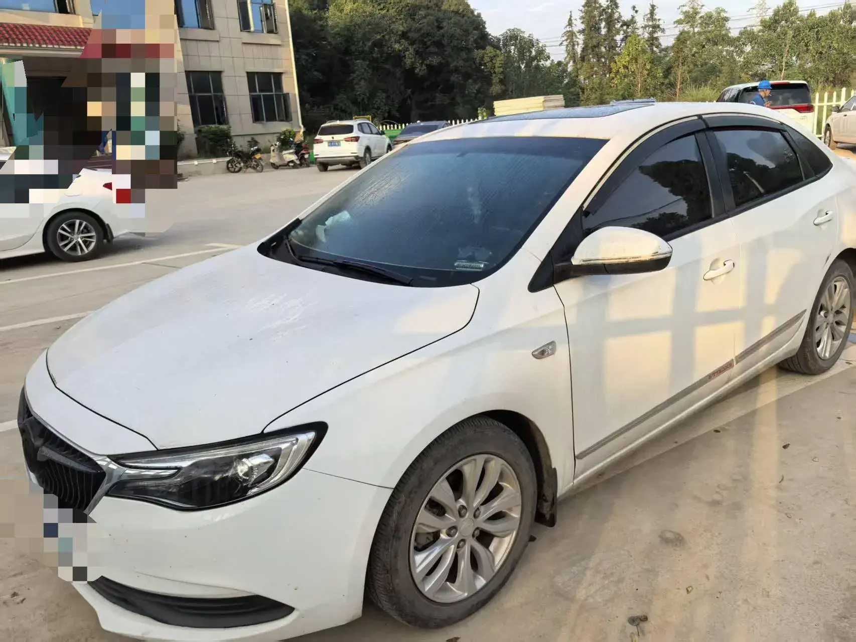 2021 BUICK EXCELLE view 1