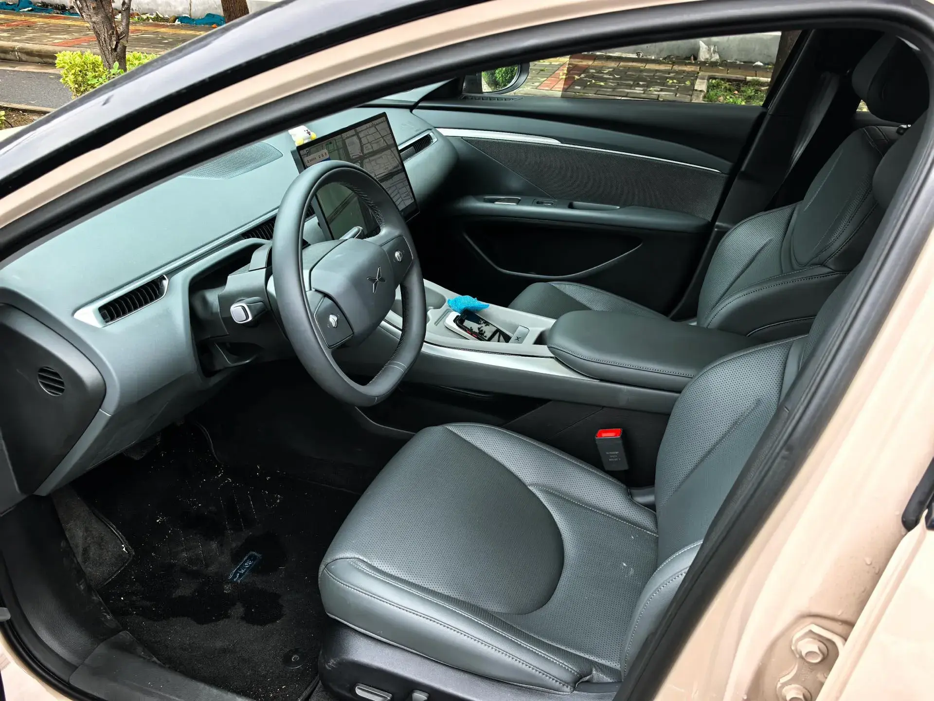 2024 XPENG MONA thumbnail 3