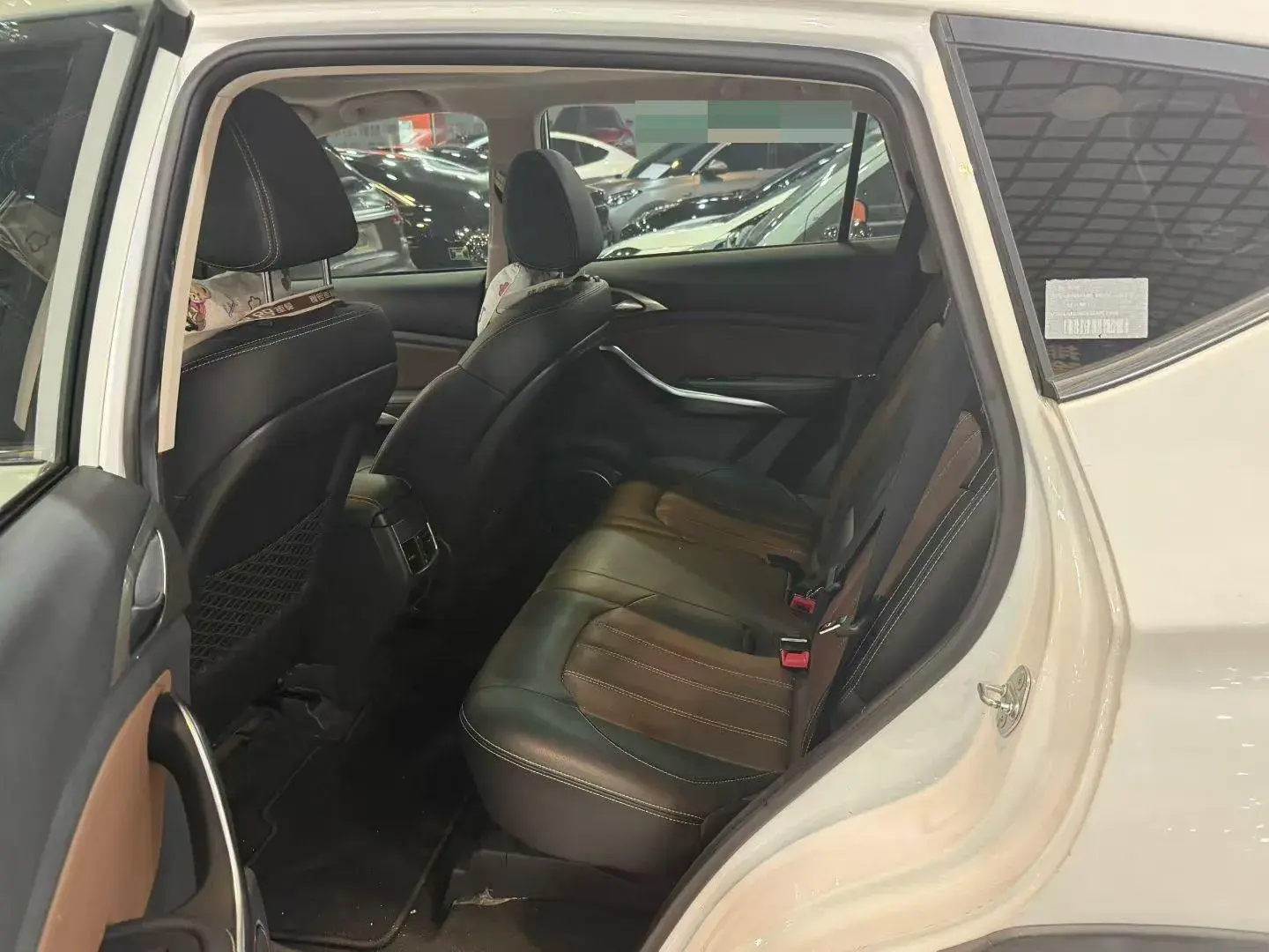 2017 BYD SONG thumbnail 4