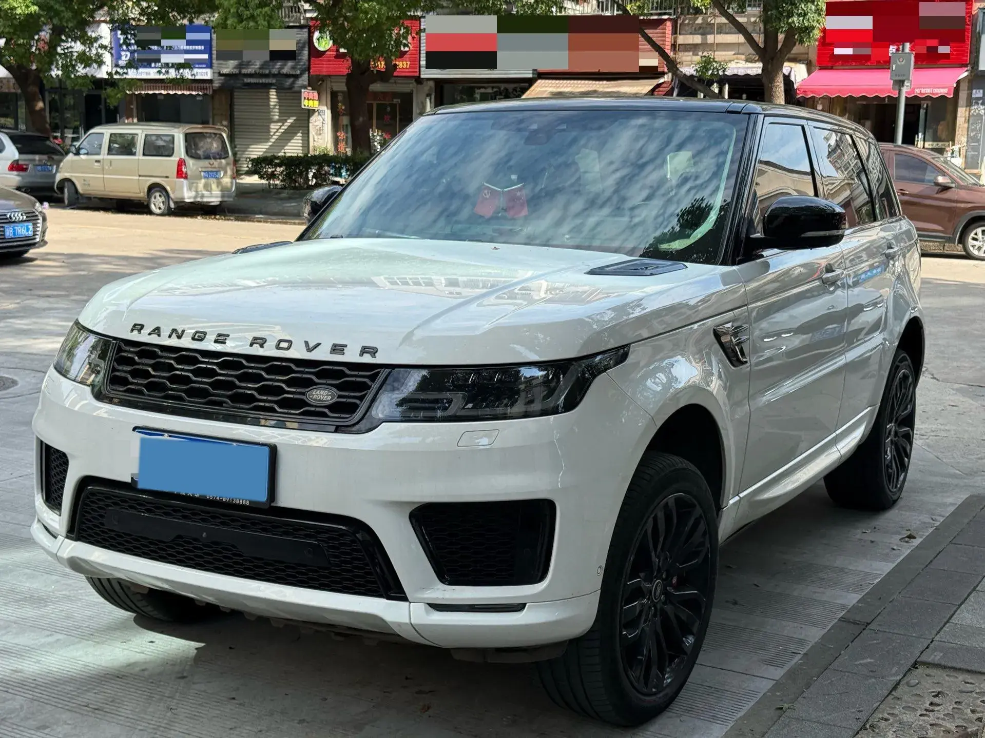 2021 LAND ROVER view 1