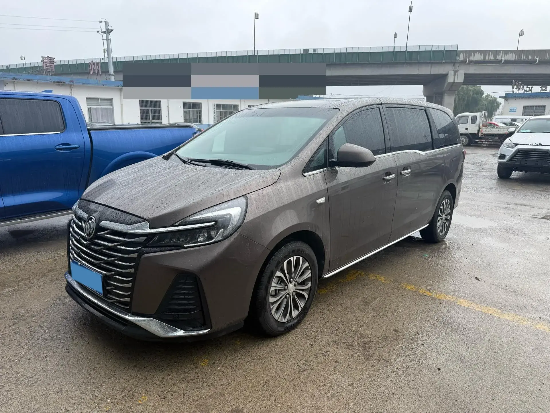 2023 BUICK GL8 view 1