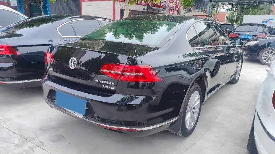 2018 VOLKSWAGEN MAGOTAN thumbnail 4