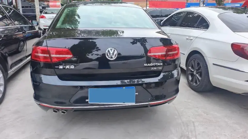 2018 VOLKSWAGEN MAGOTAN thumbnail 3