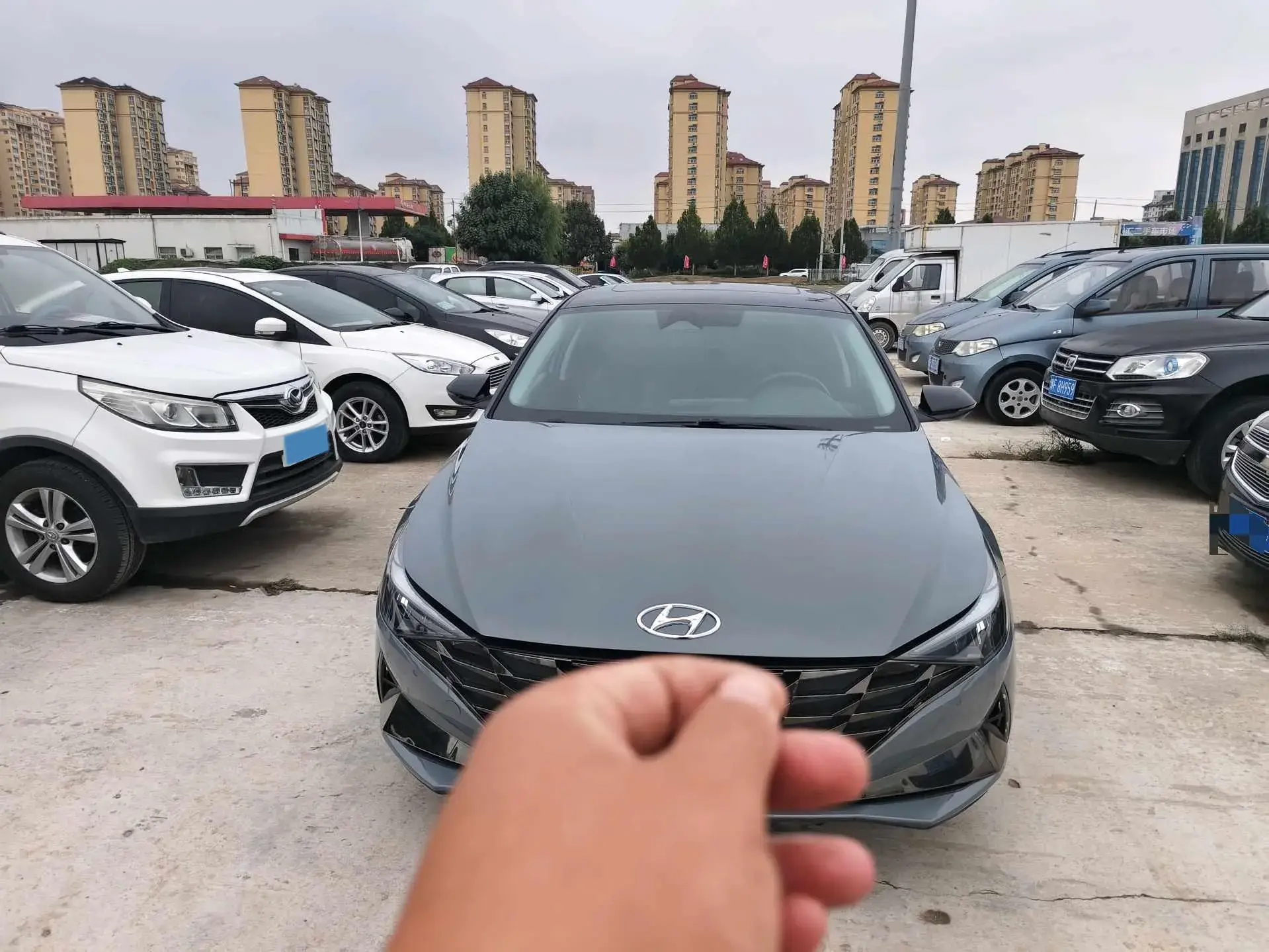 2021 HYUNDAI ELANTRA thumbnail 2