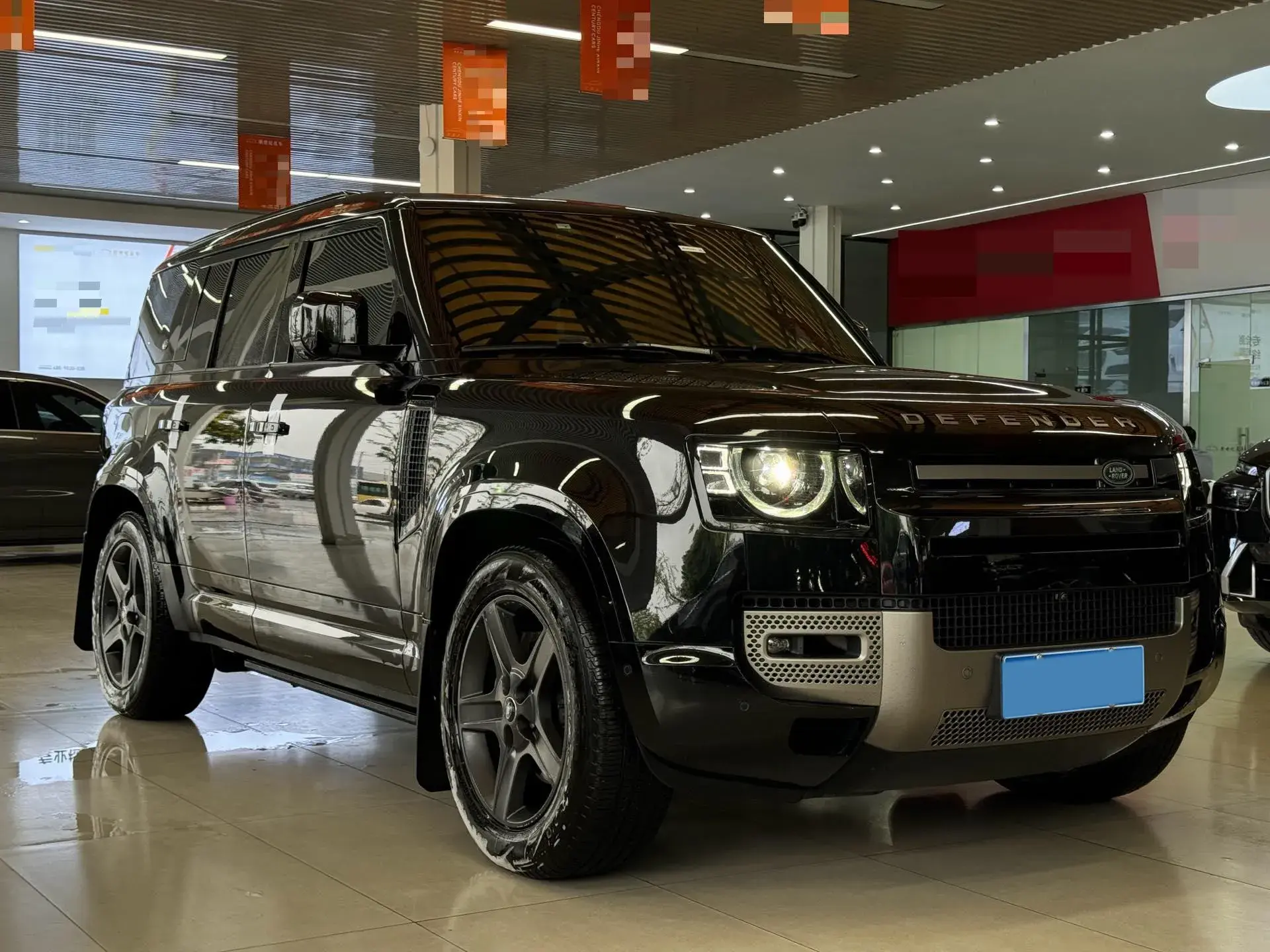 2024 LAND ROVER thumbnail 3