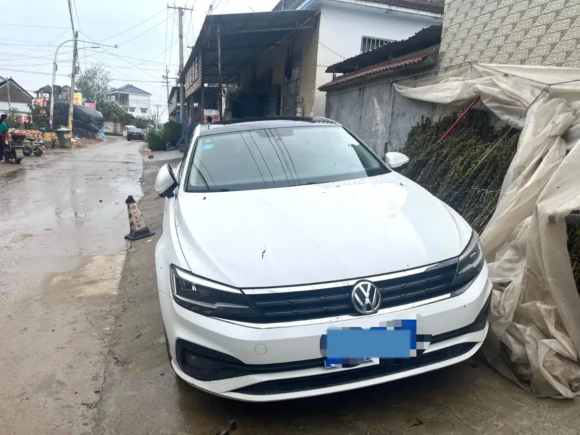 2019 VOLKSWAGEN LAMANDO thumbnail 2