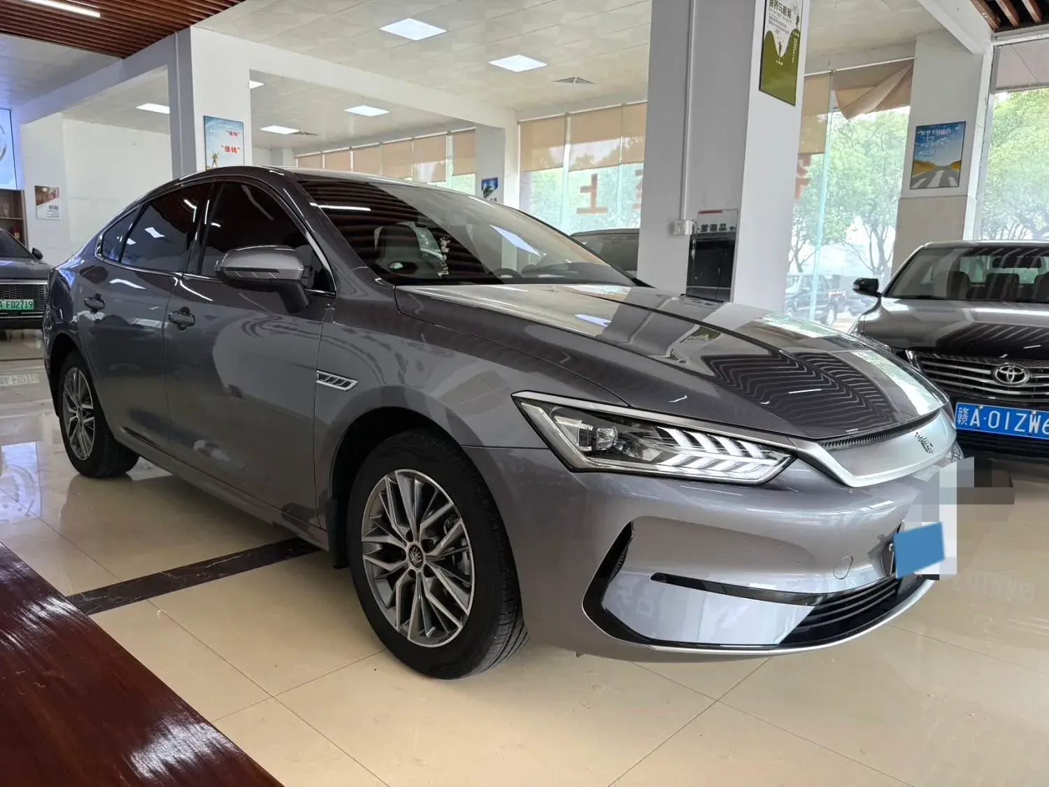 2023 BYD QIN thumbnail 3