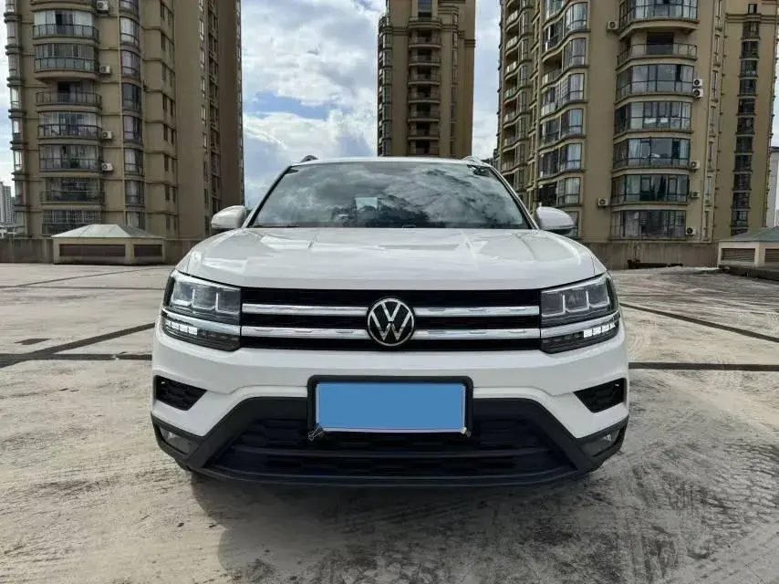 2022 VOLKSWAGEN THARU thumbnail 2