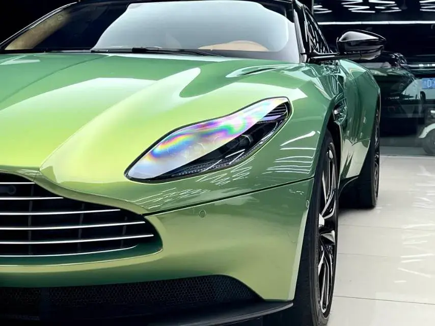 2019 ASTON MARTIN thumbnail 3