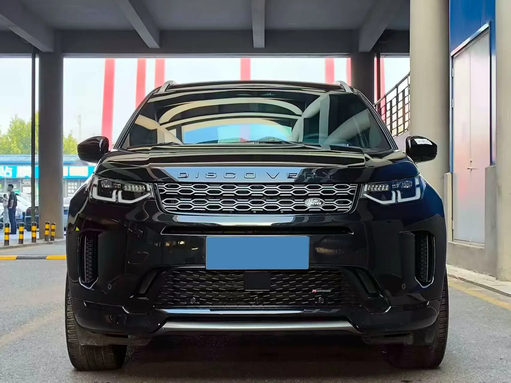 2022 LAND ROVER thumbnail 2