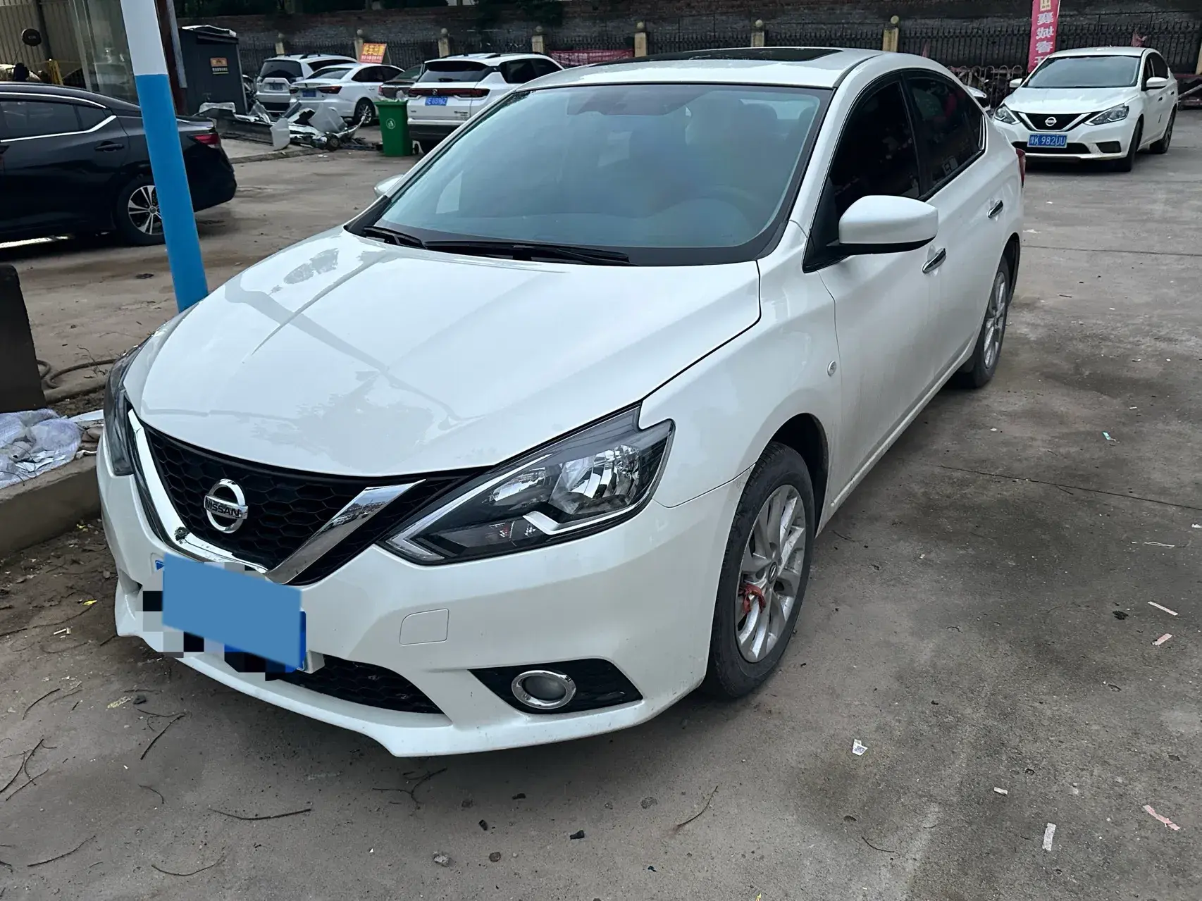 2021 NISSAN SYLPHY view 1