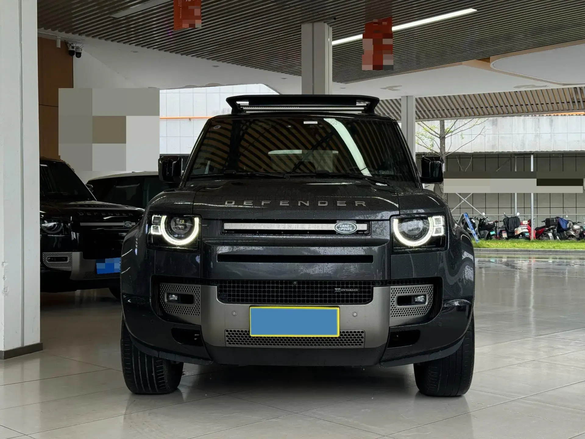 2023 LAND ROVER thumbnail 2