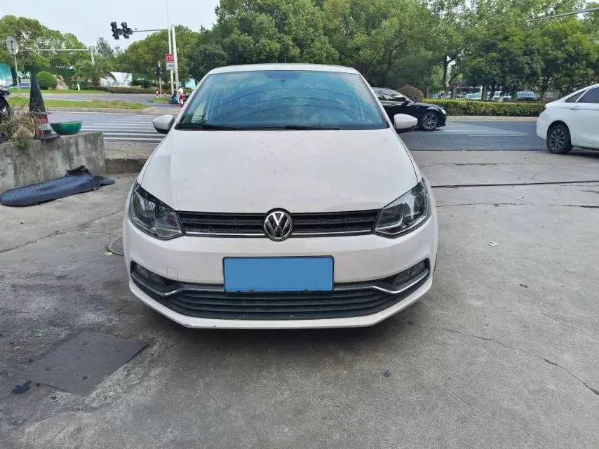 2016 VOLKSWAGEN POLO thumbnail 2