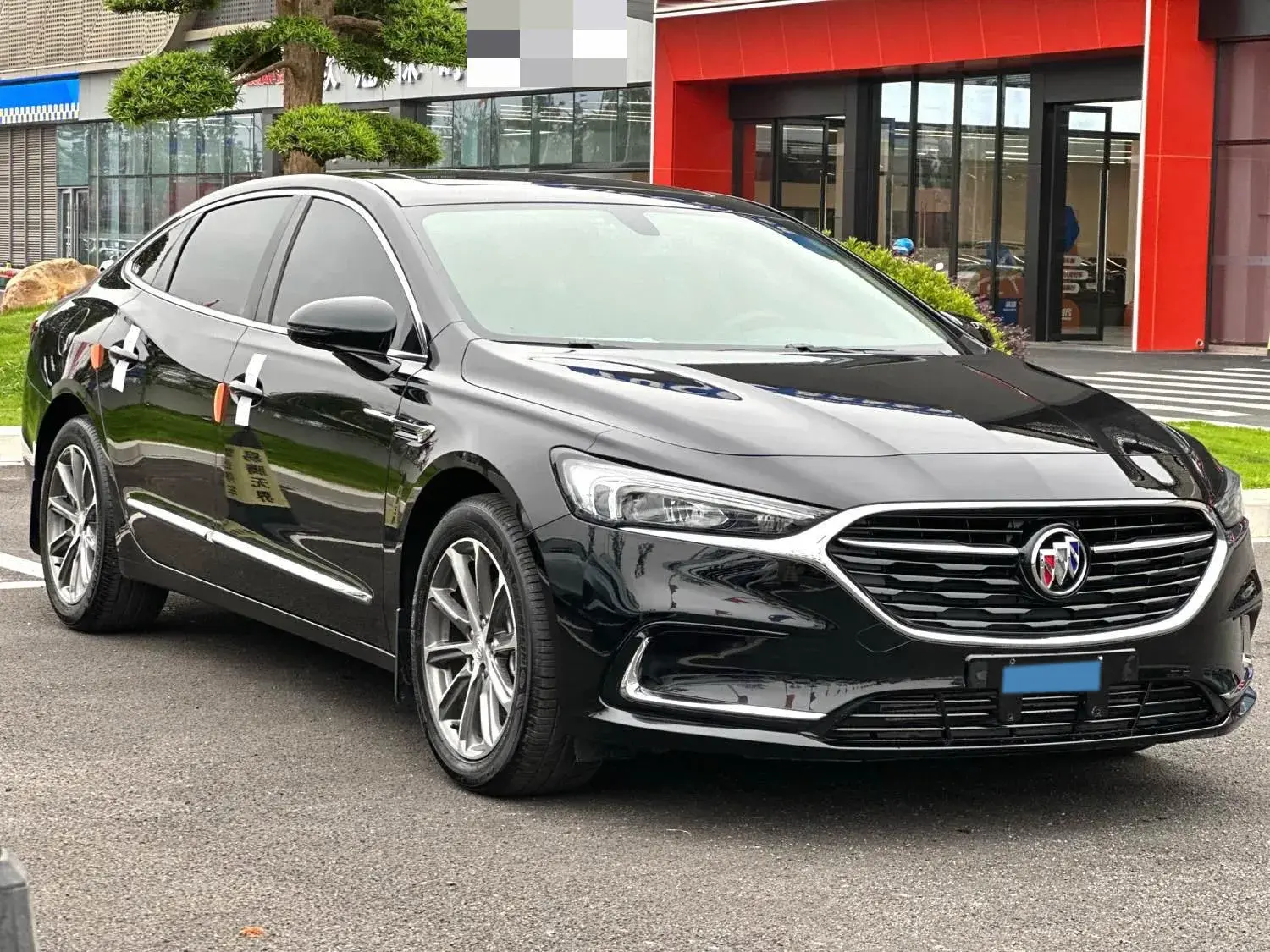 2022 BUICK LARCOSSE thumbnail 3