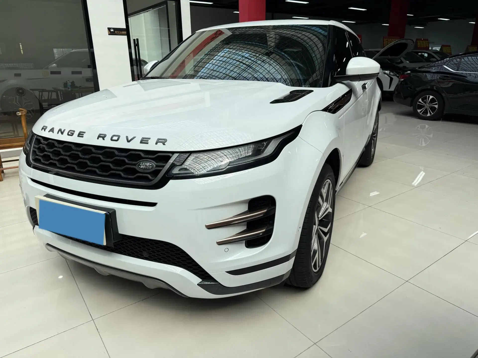 2020 LAND ROVER view 1