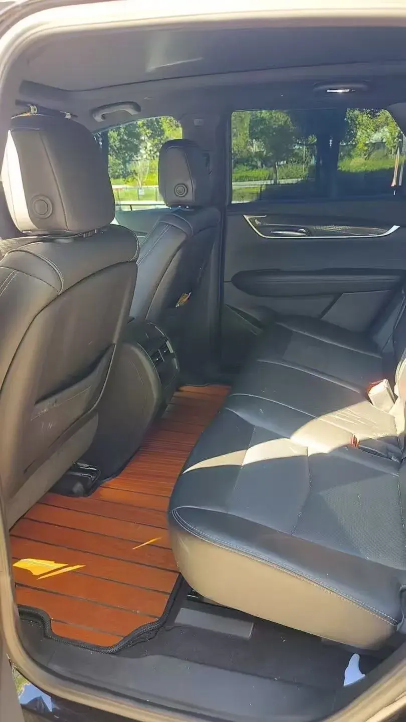 2022 CADILLAC XT5 thumbnail 3