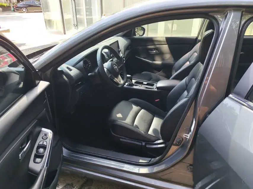 2020 NISSAN SYLPHY thumbnail 4