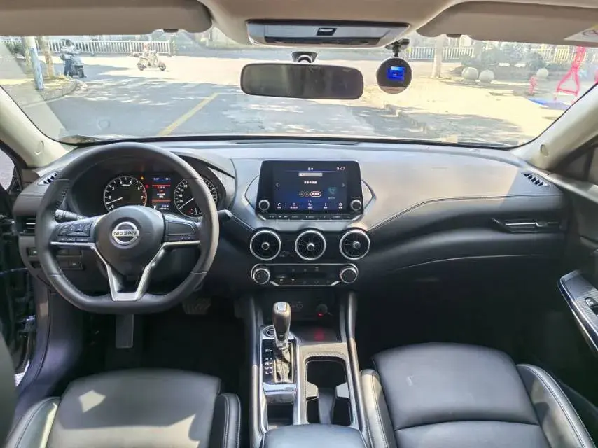 2020 NISSAN SYLPHY thumbnail 3