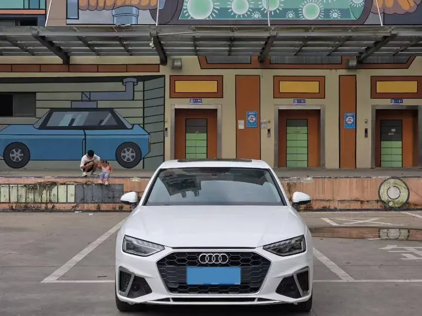 2020 AUDI A4L thumbnail 2
