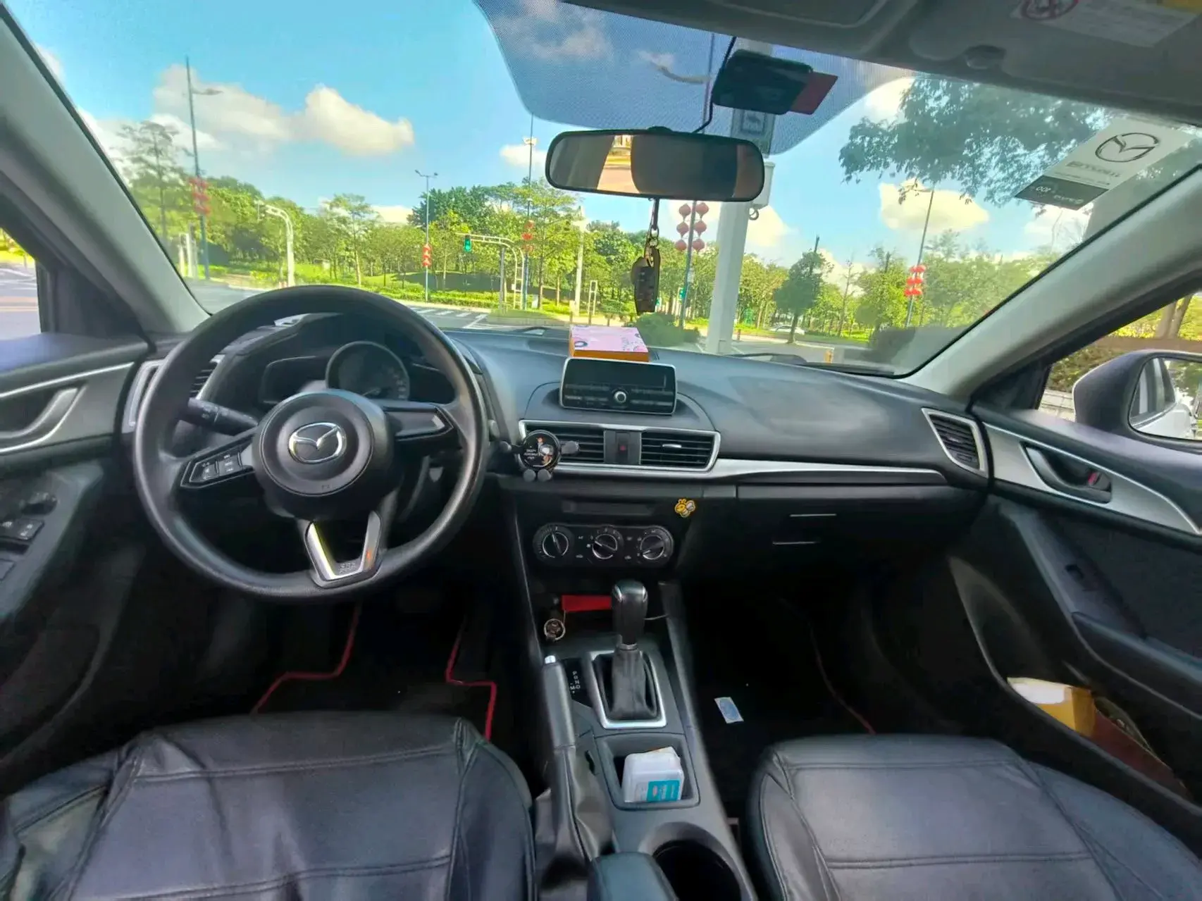 2017 MAZDA 3 thumbnail 3