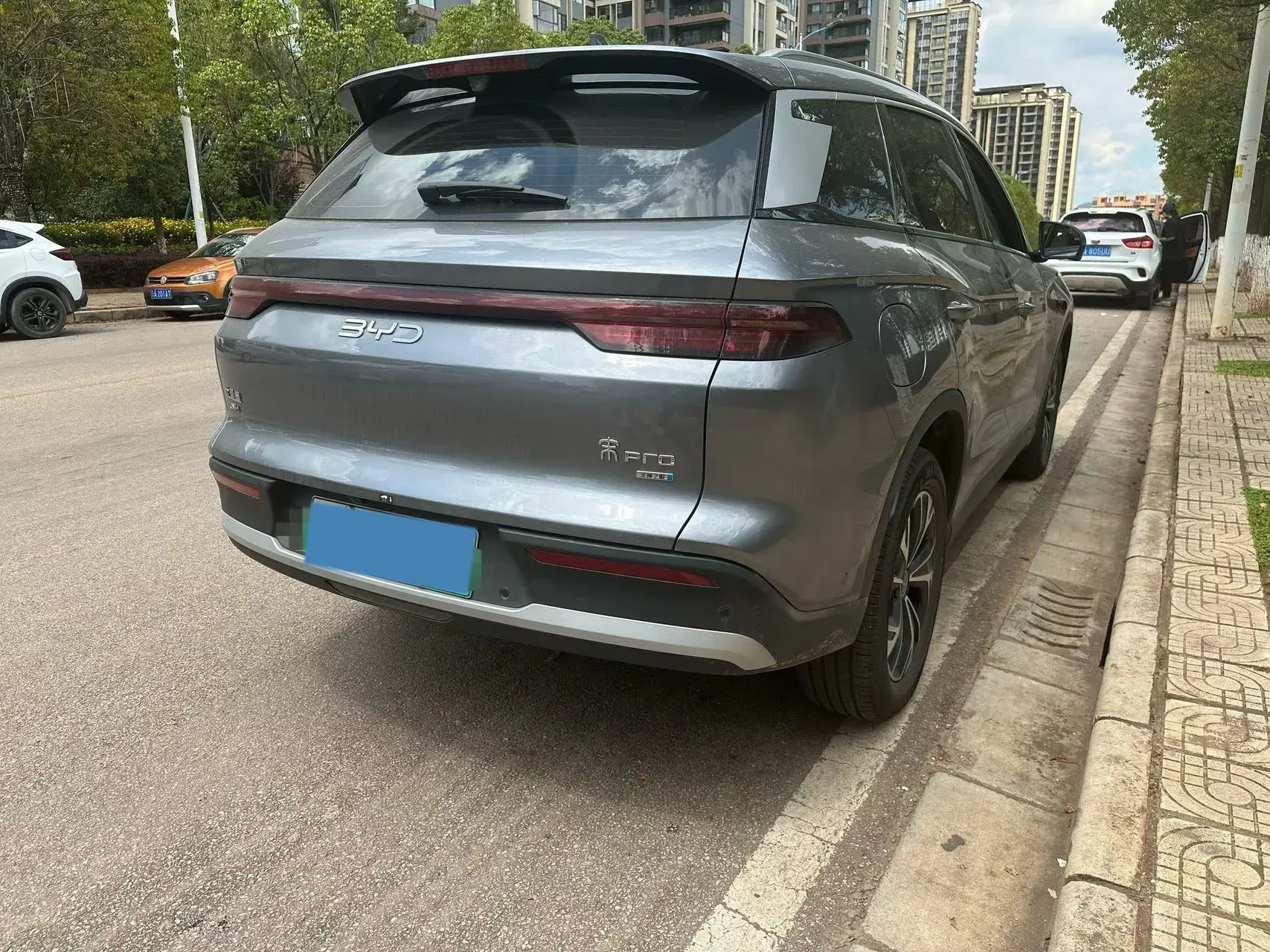 2025 BYD SONG thumbnail 3