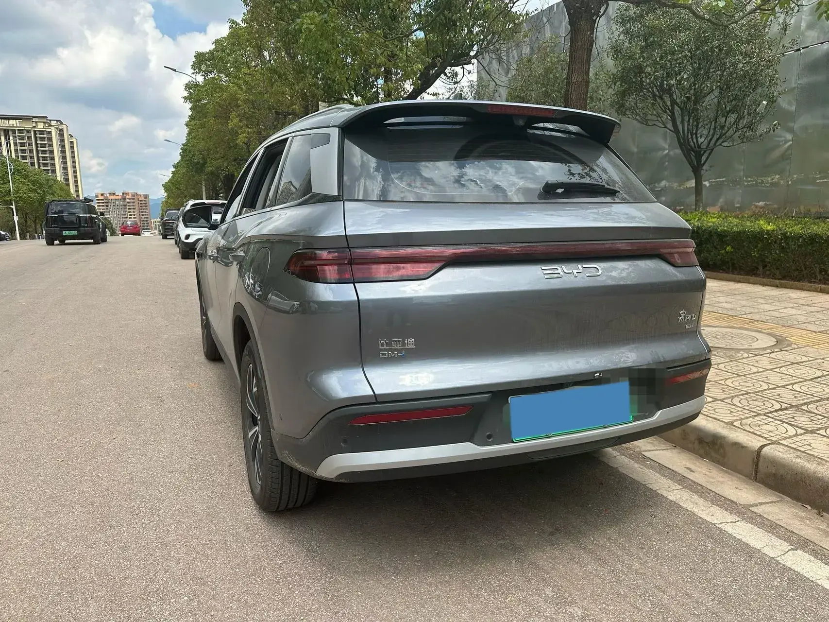 2025 BYD SONG thumbnail 4