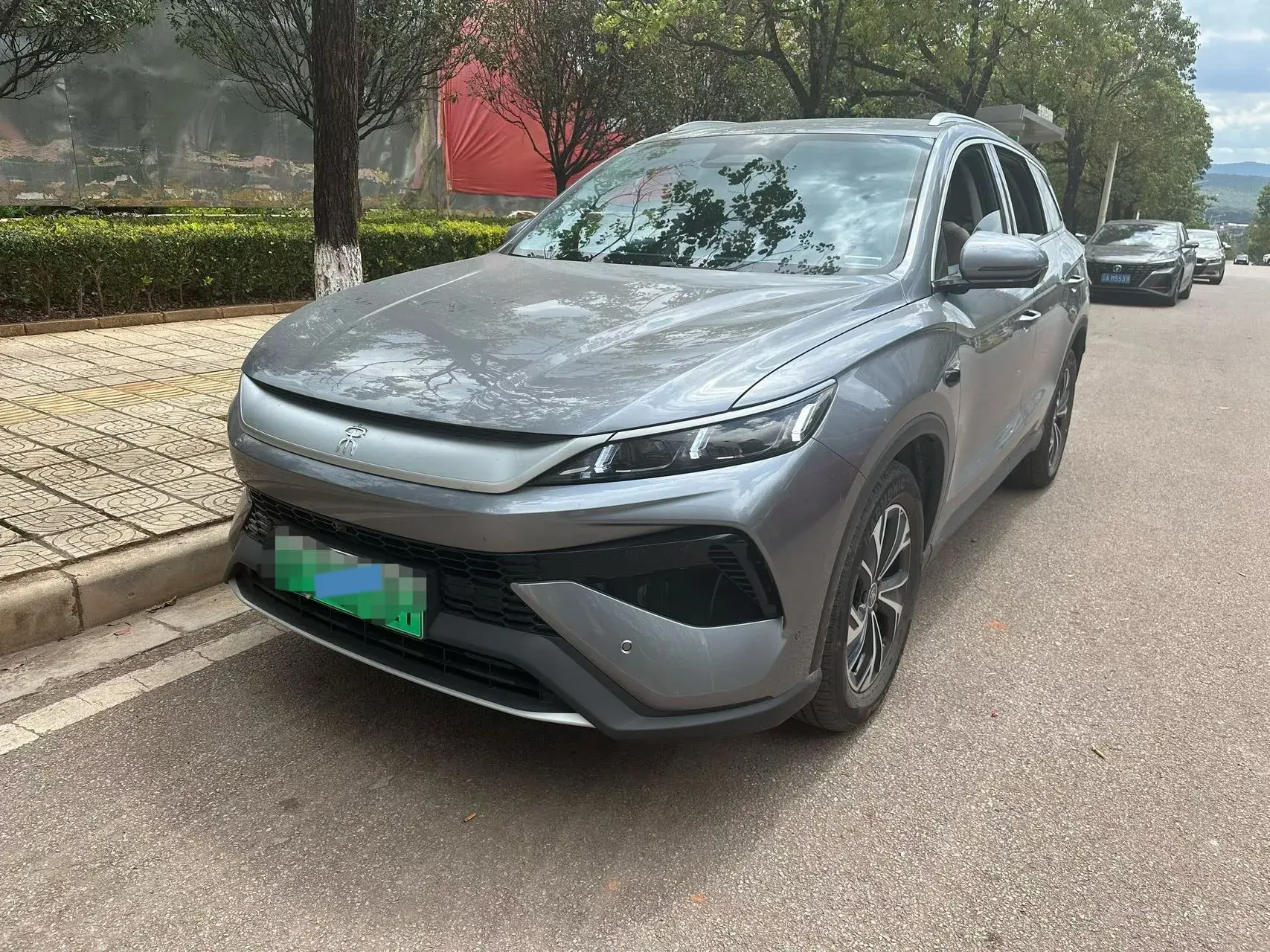 2025 BYD SONG view 1