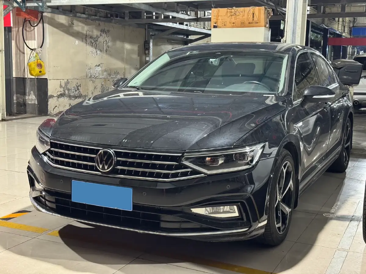 2023 Volkswagen Magotan 2.0T 186HP L4 7DCT