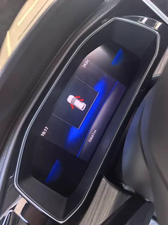 2025 VOLKSWAGEN SAGITAR thumbnail 4