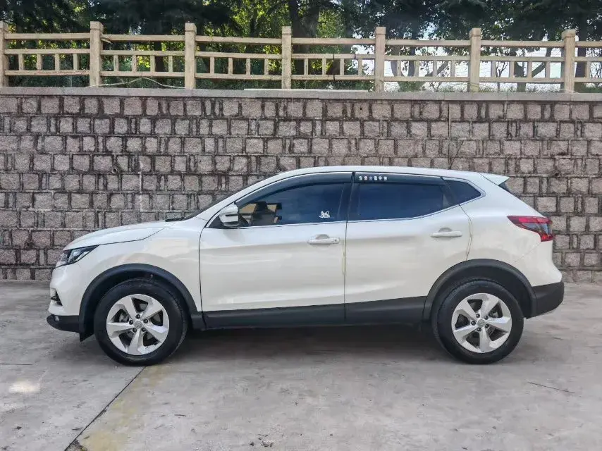 2022 NISSAN QASHQAI thumbnail 3