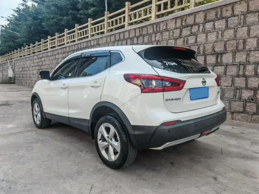 2022 NISSAN QASHQAI thumbnail 4