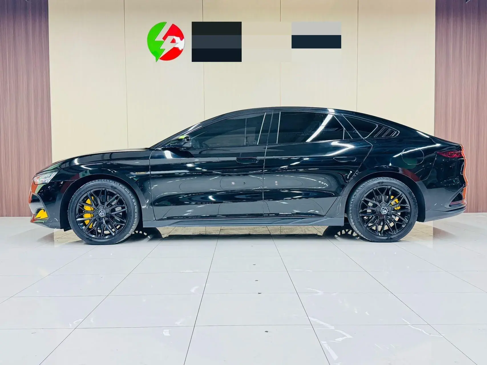 2025 BYD HAN thumbnail 3