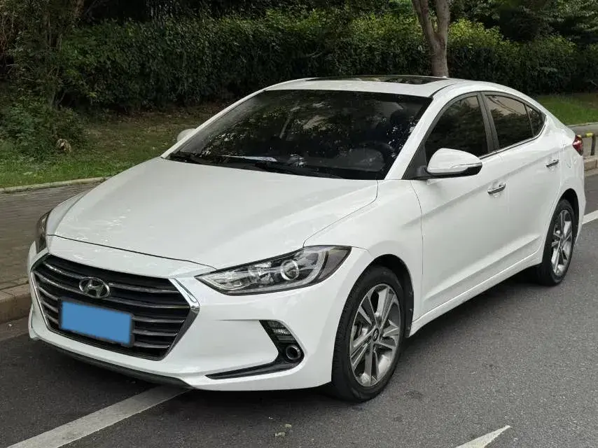 2016 HYUNDAI ELANTRA view 1