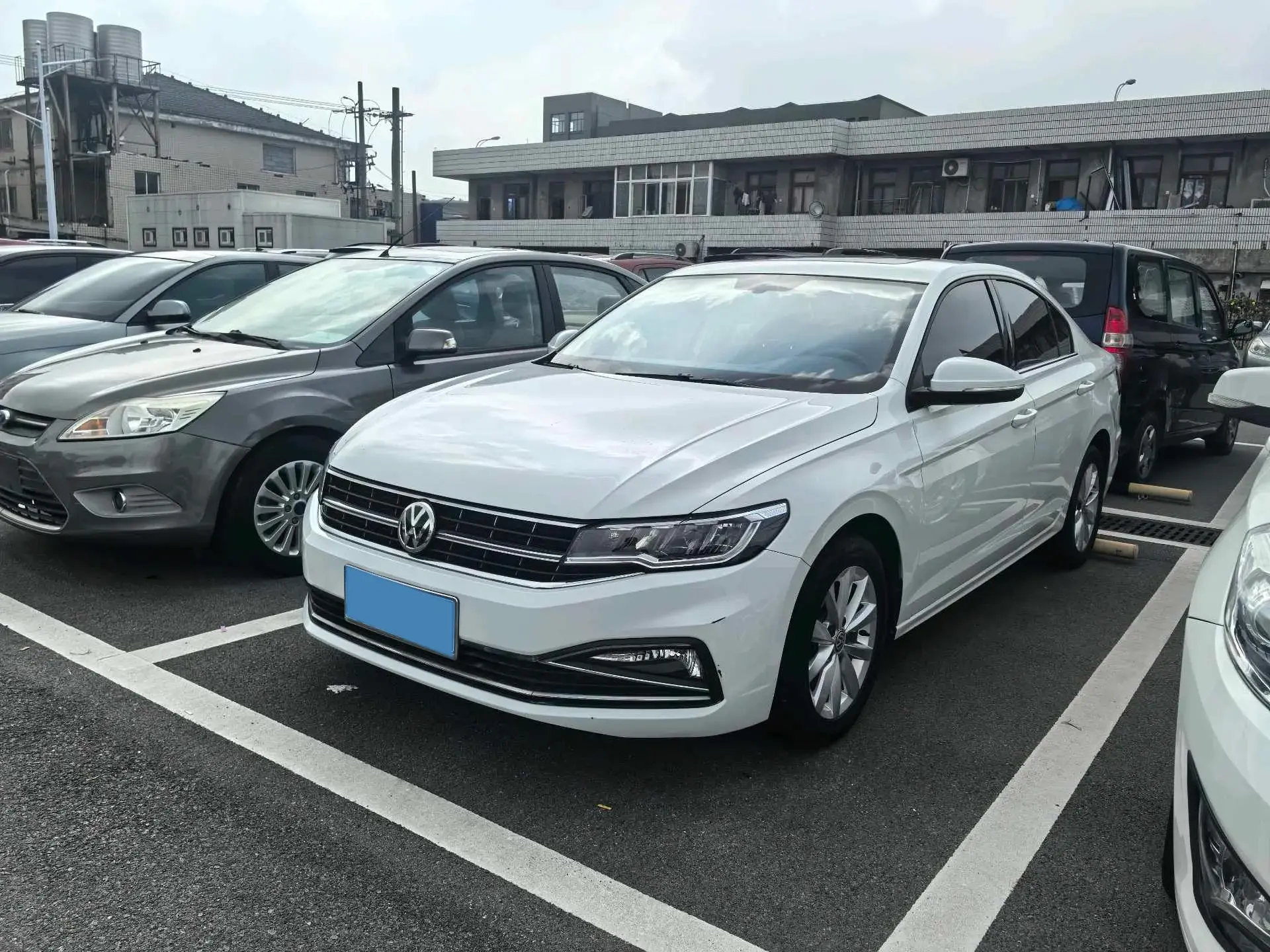2019 VOLKSWAGEN BORA view 1