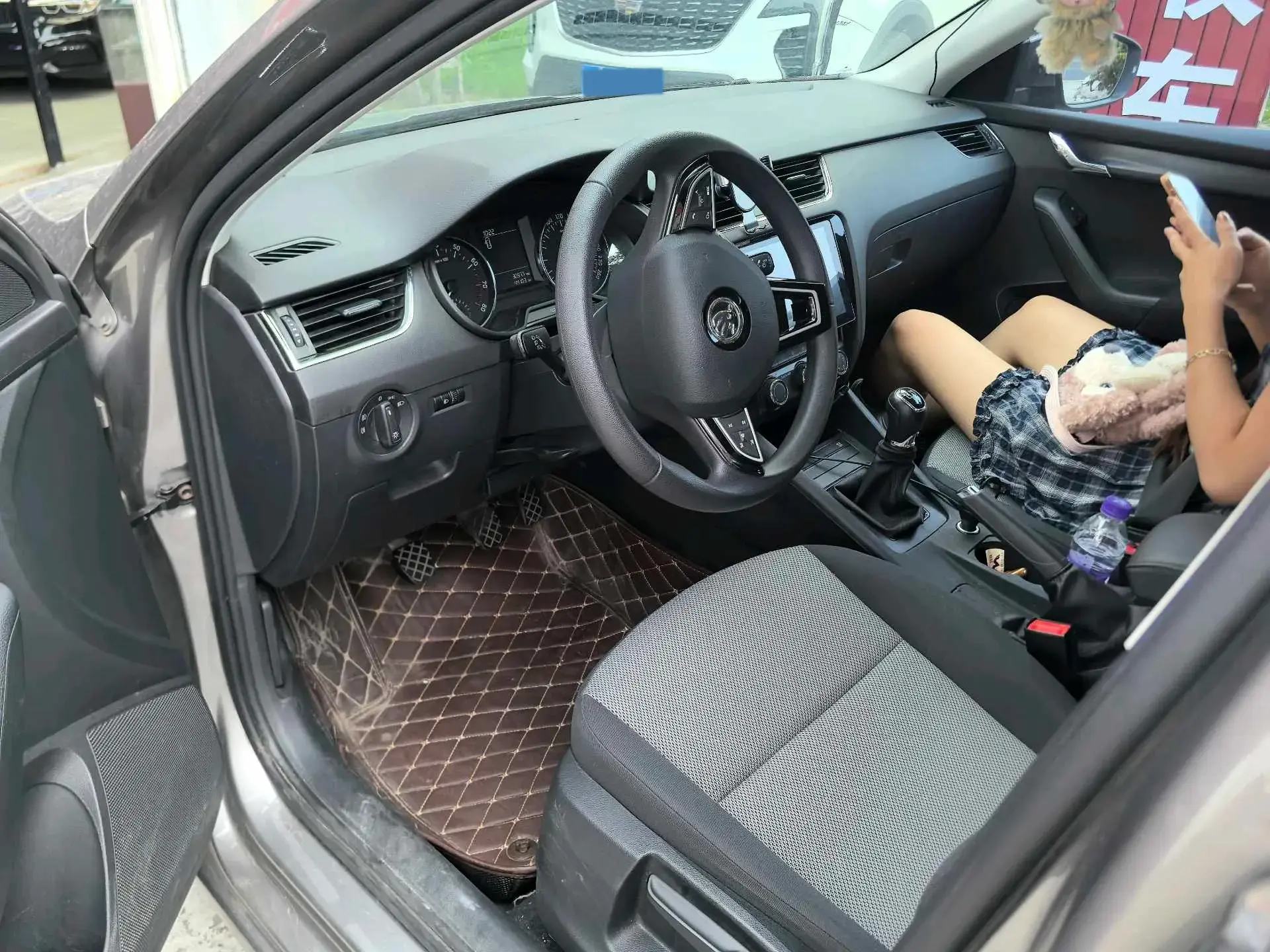 2017 SKODA OCTAVIA thumbnail 3