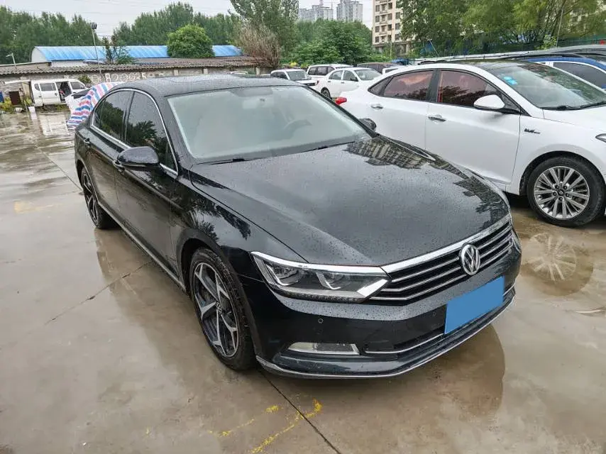 2019 VOLKSWAGEN MAGOTAN thumbnail 3