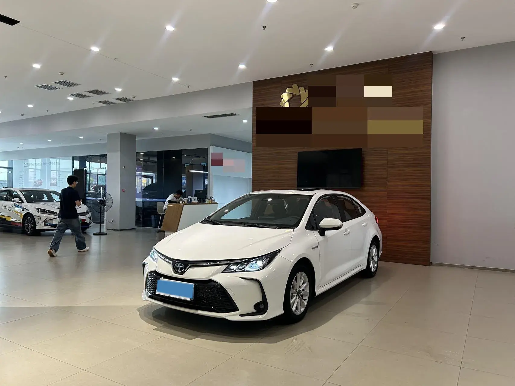 2023 TOYOTA COROLLA view 1