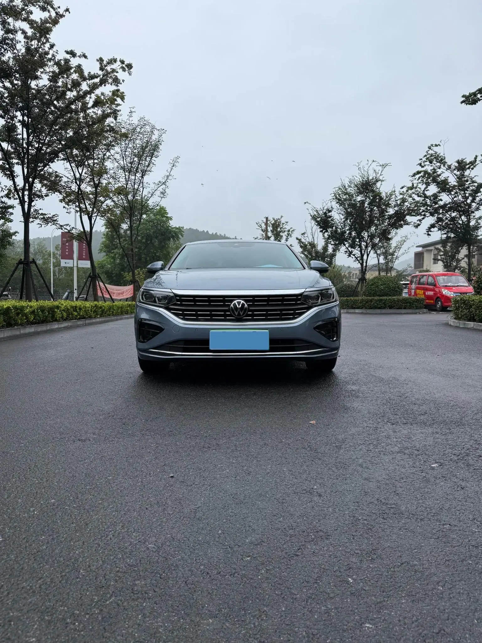 2022 VOLKSWAGEN PASSAT thumbnail 3