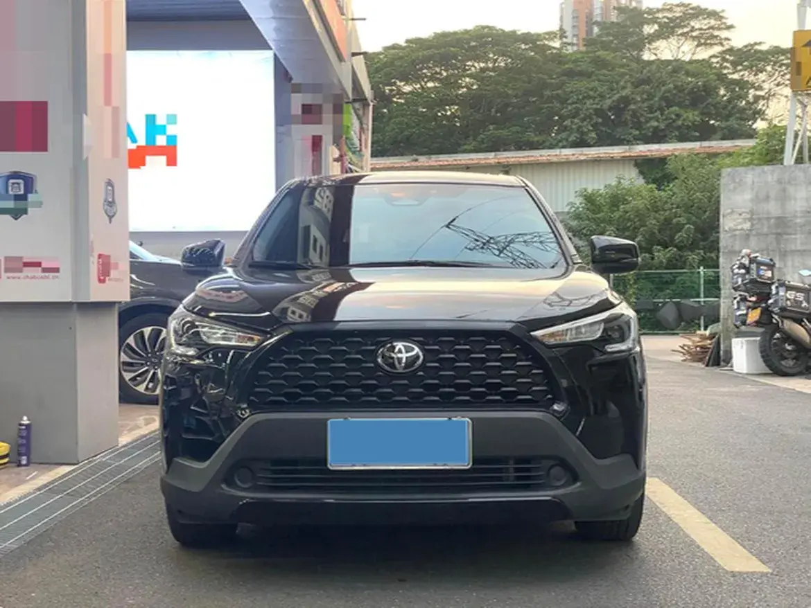 2023 TOYOTA COROLLA thumbnail 2