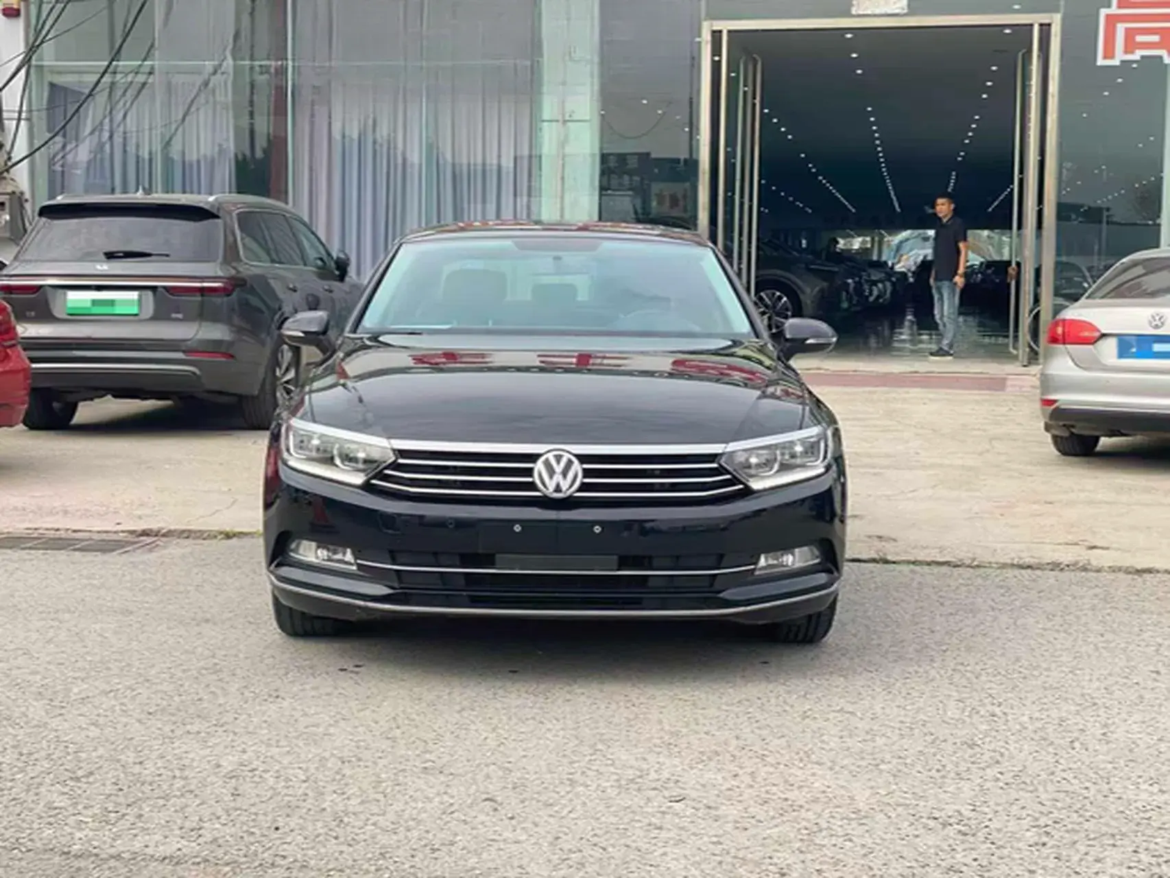 2019 VOLKSWAGEN MAGOTAN thumbnail 2