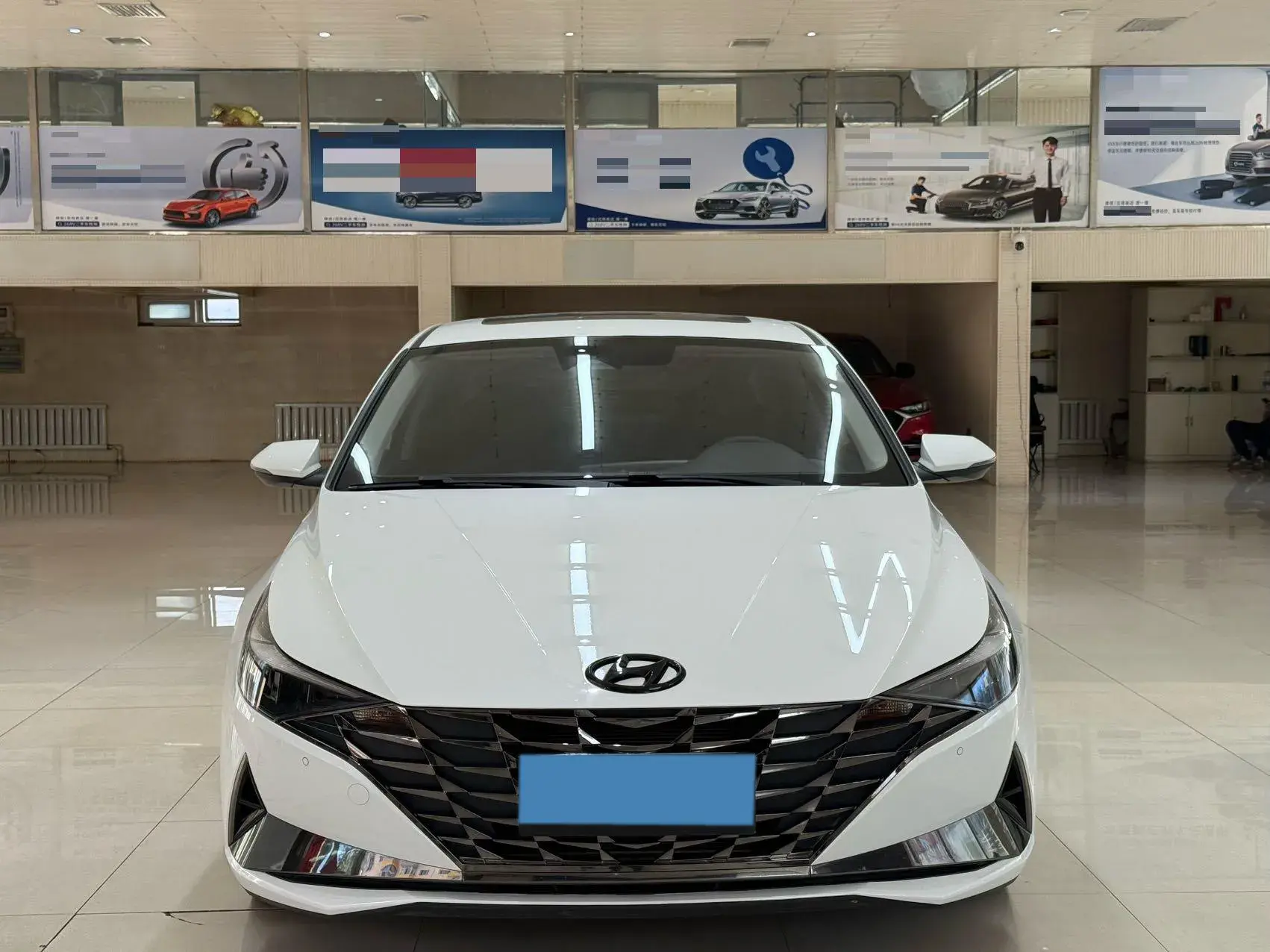 2022 HYUNDAI ELANTRA thumbnail 2