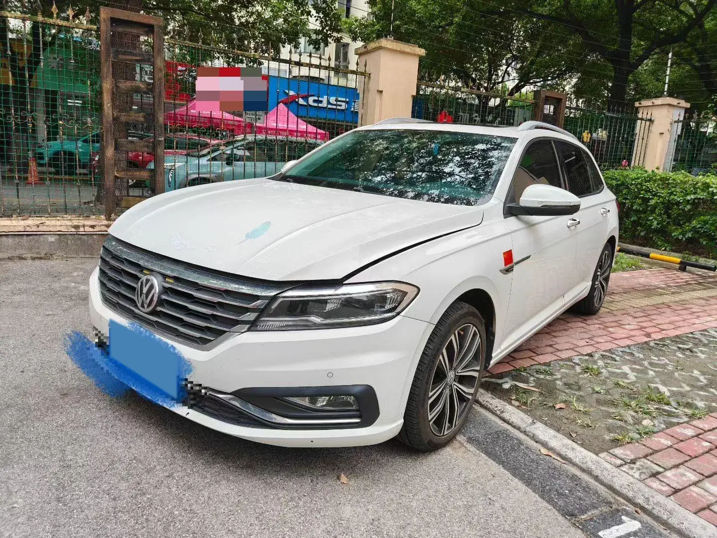 2019 VOLKSWAGEN LAVIDA view 1