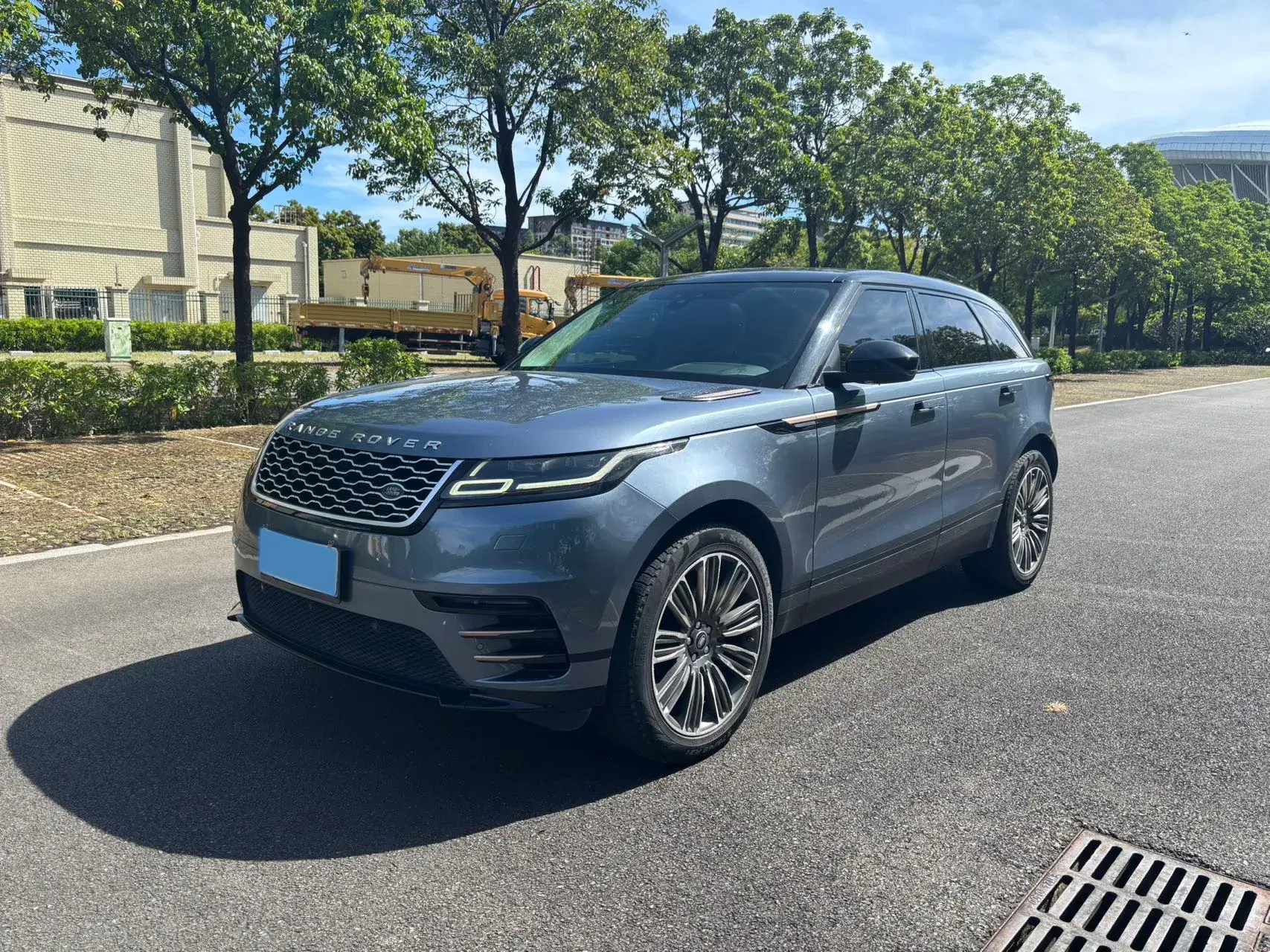 2018 LAND ROVER view 1
