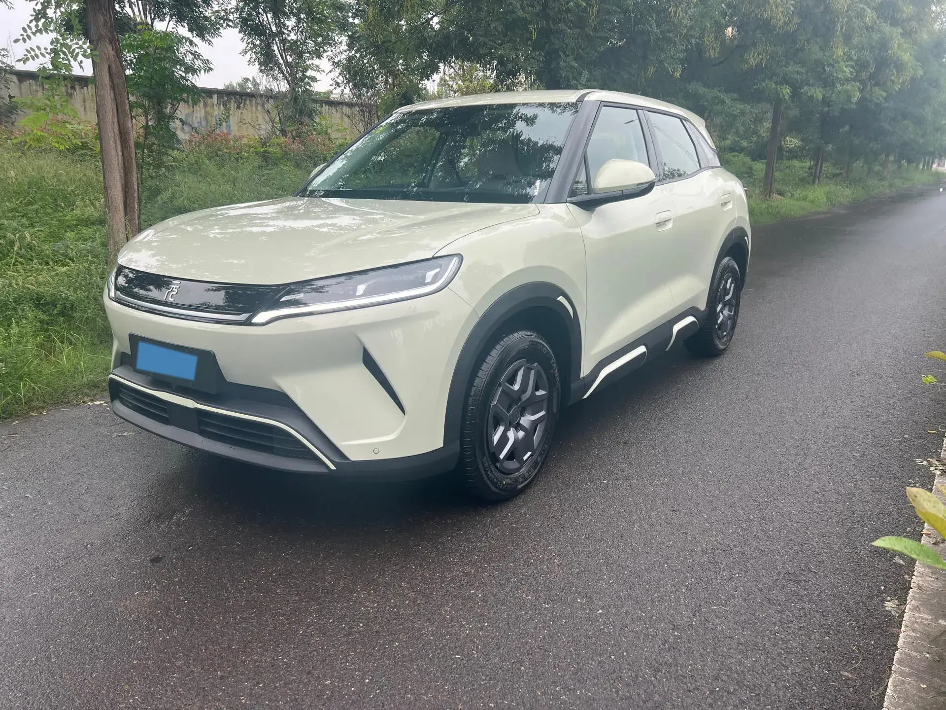 2025 BYD YUANUP view 1