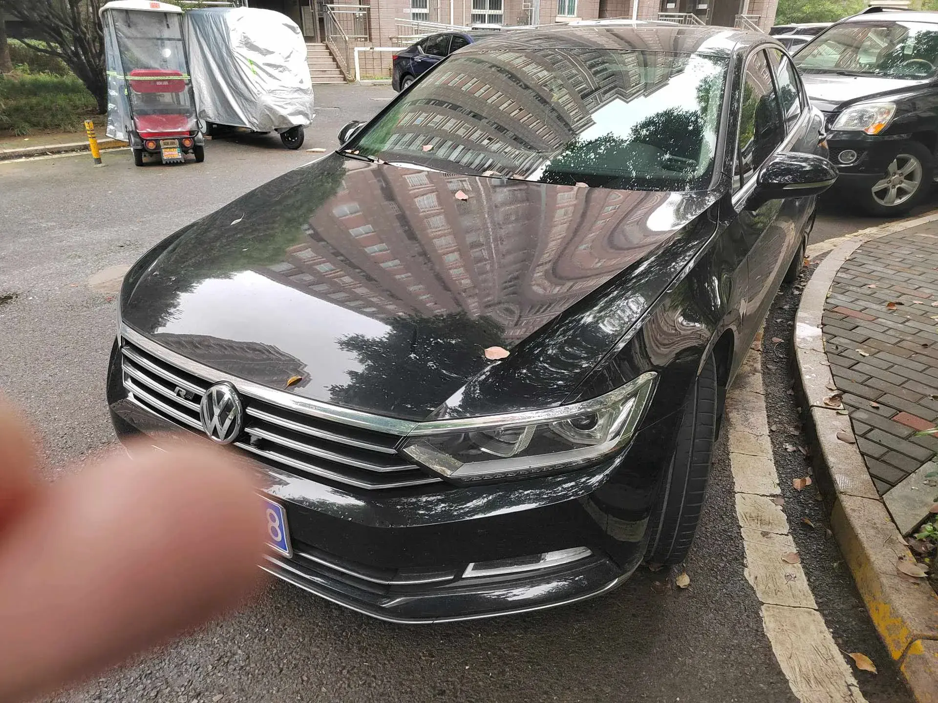 2018 VOLKSWAGEN MAGOTAN view 1