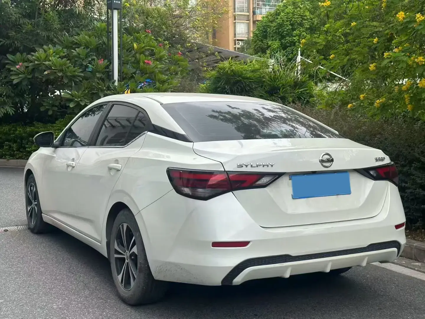 2020 NISSAN SYLPHY thumbnail 4