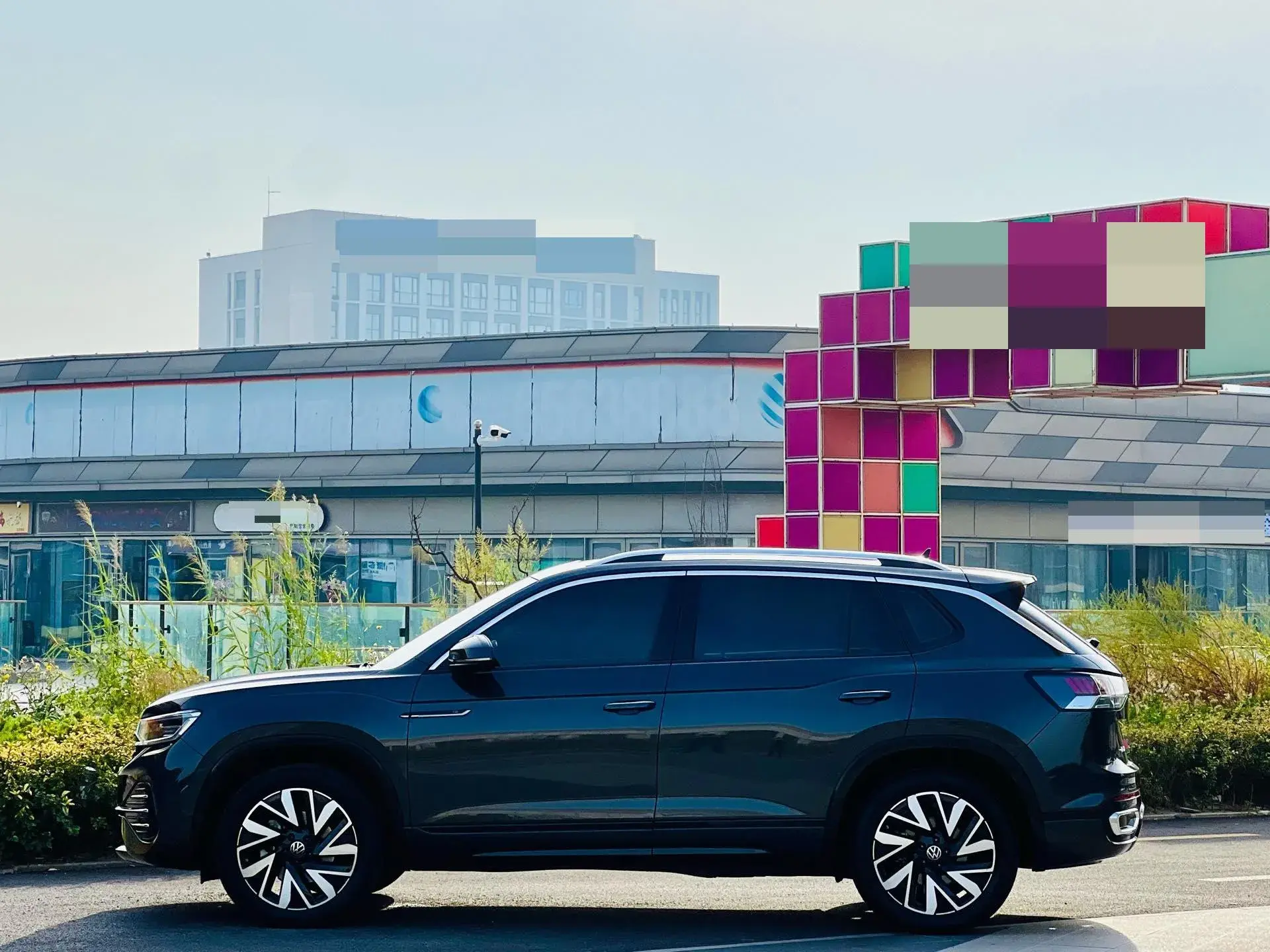 2023 VOLKSWAGEN TAYRON thumbnail 3