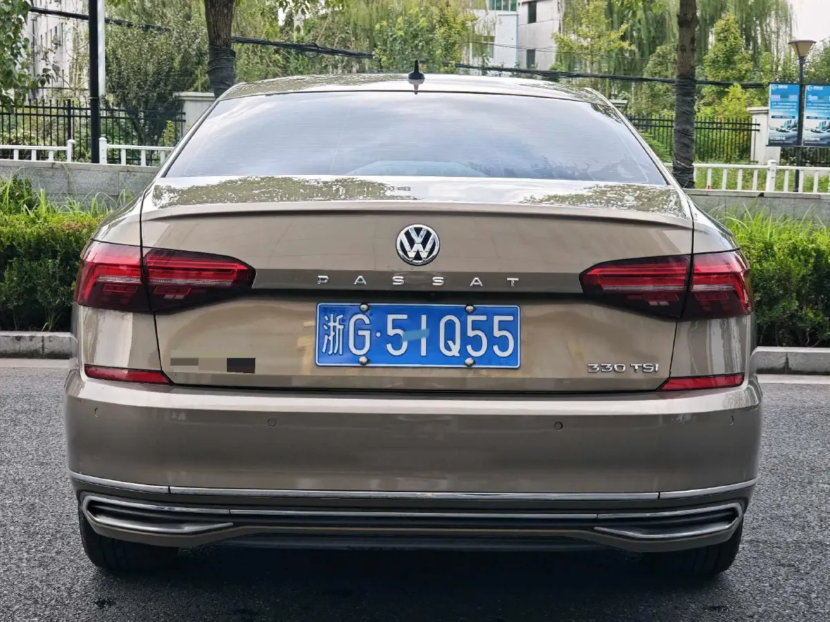 2019 Volkswagen Passat 2.0T 186HP L4 7DCT,autocango,china used car exporter,china ev exporter,chinese used car exporter,chinese used ev exporter
