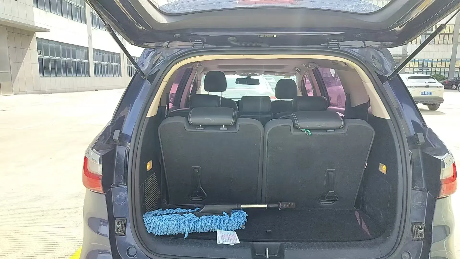 2019 BYD SONG thumbnail 3